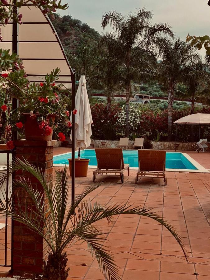 カラタビアーノ Il Giardino Delle Zagareヴィラ エクステリア 写真